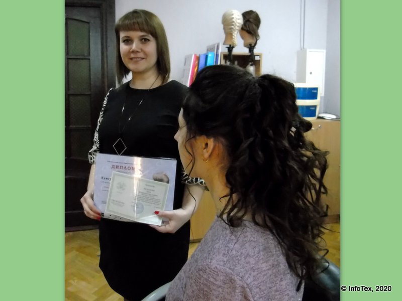 Выпускница курсов парикмахера ИнфоТех Екатерина Пятак